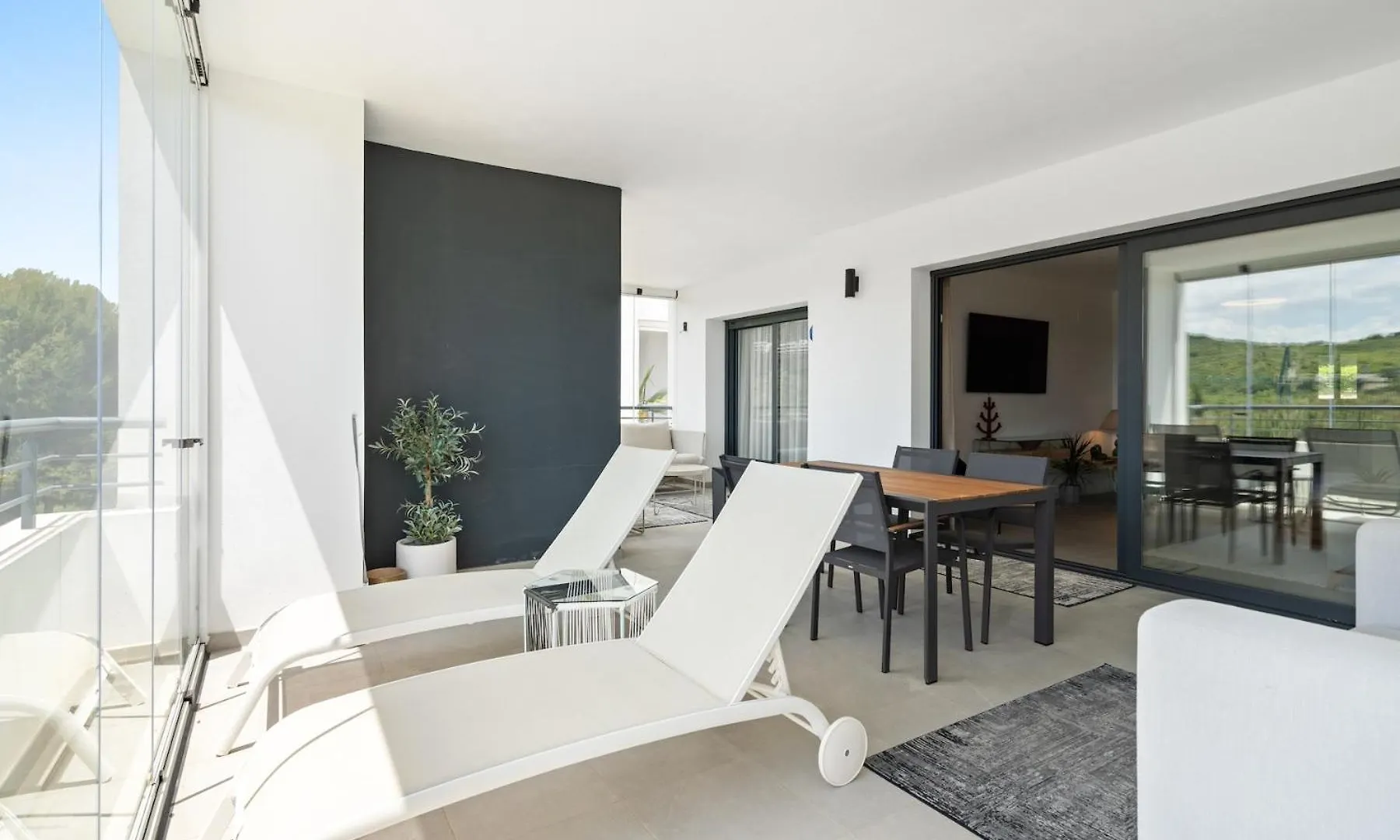 Unwind In Stylish Comfort At Casares Golf Rdr478 Apartment