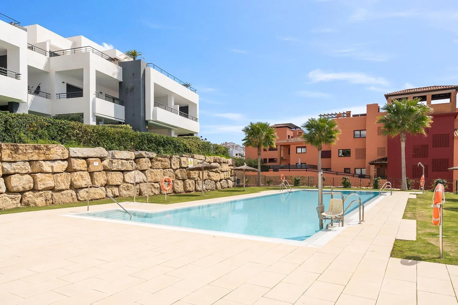 Unwind In Stylish Comfort At Casares Golf Rdr478 0*,